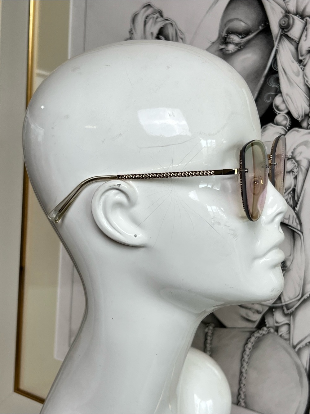 Women's Gold Frame Sunglasses with Pink Gradient Lenses - Picture 3 of 3